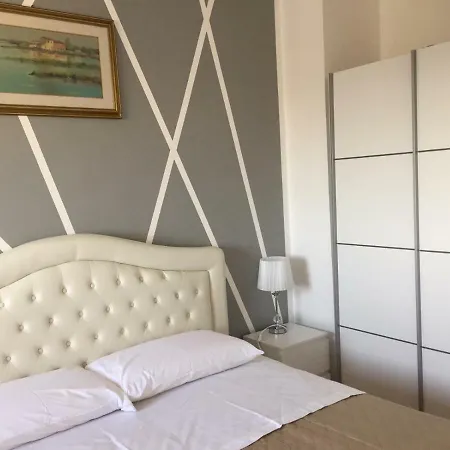 Гостевой дом Tower Venice Местре