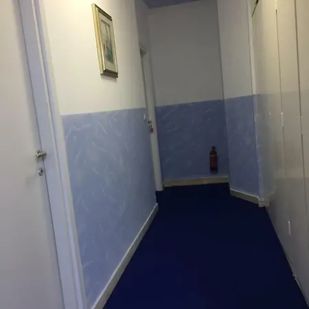 Гостевой дом Tower Venice Местре